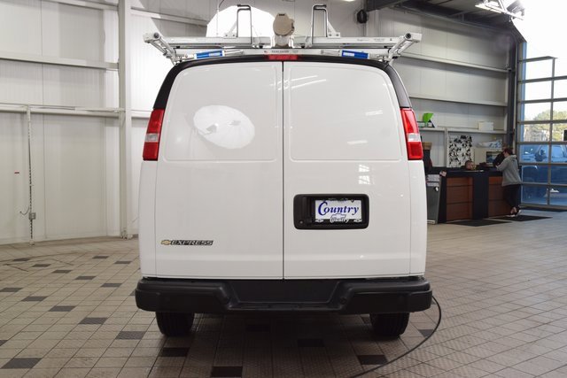 Used 2025 Chevrolet Express 2500 Work Van w/ Communications Package image 4