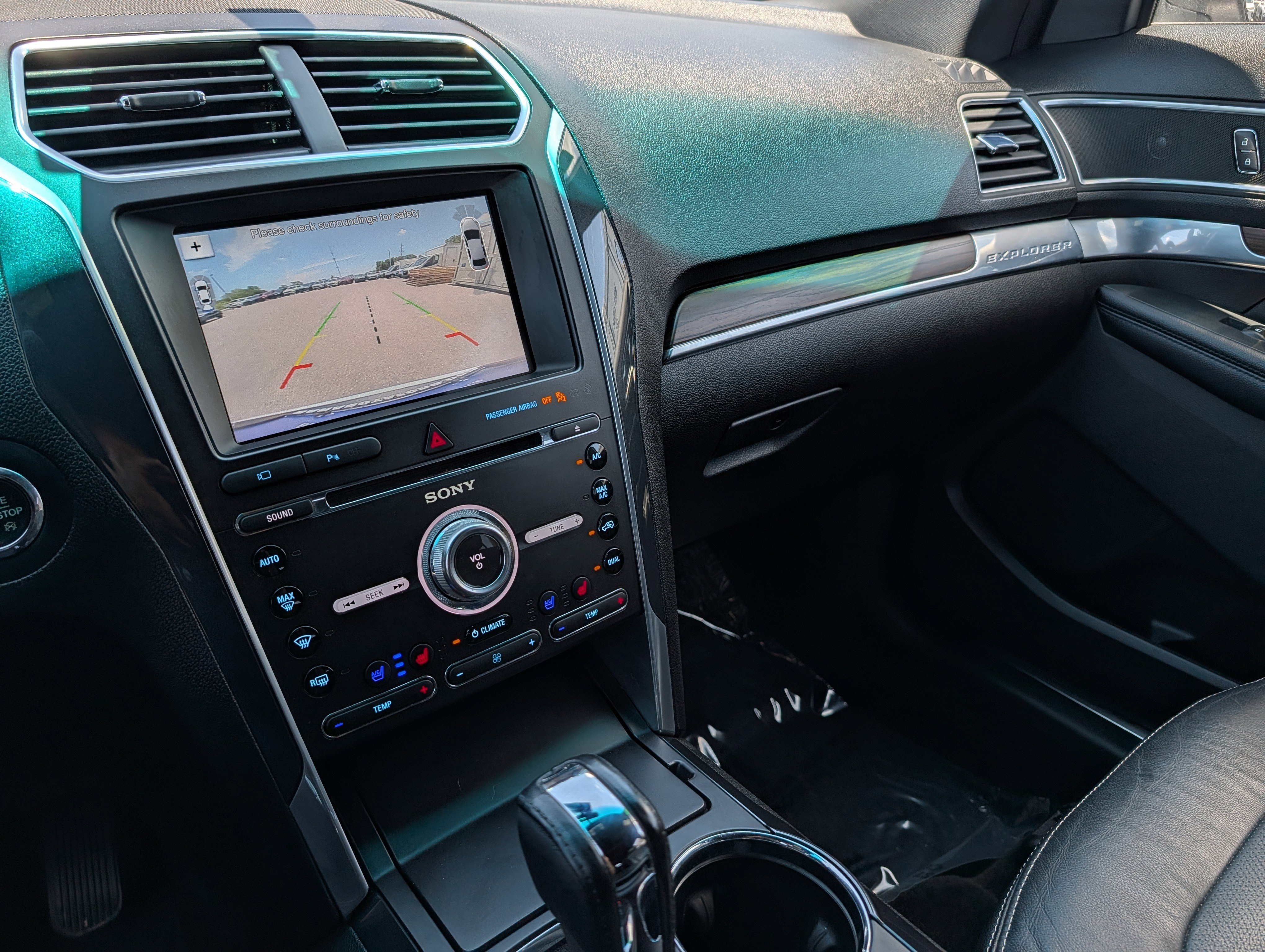 Certified 2017 Ford Explorer Limited AWD/4WD image 32