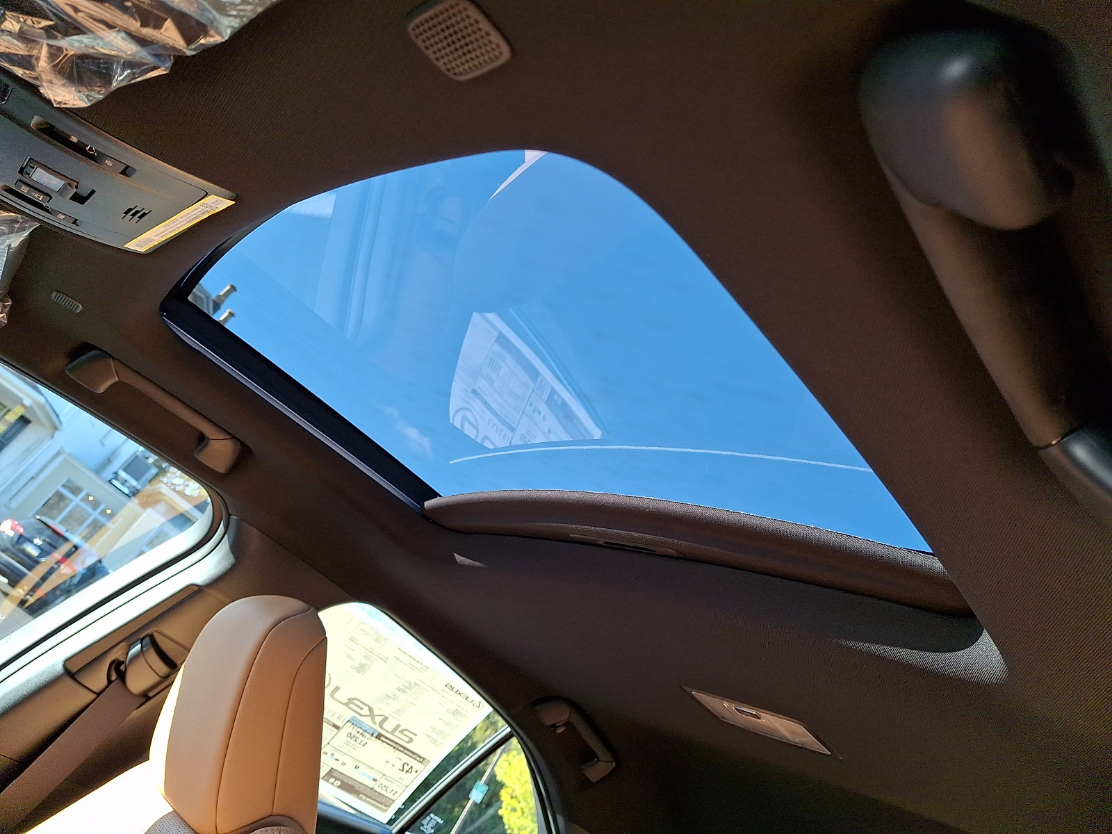 New 2025 Lexus UX 300h AWD image 10