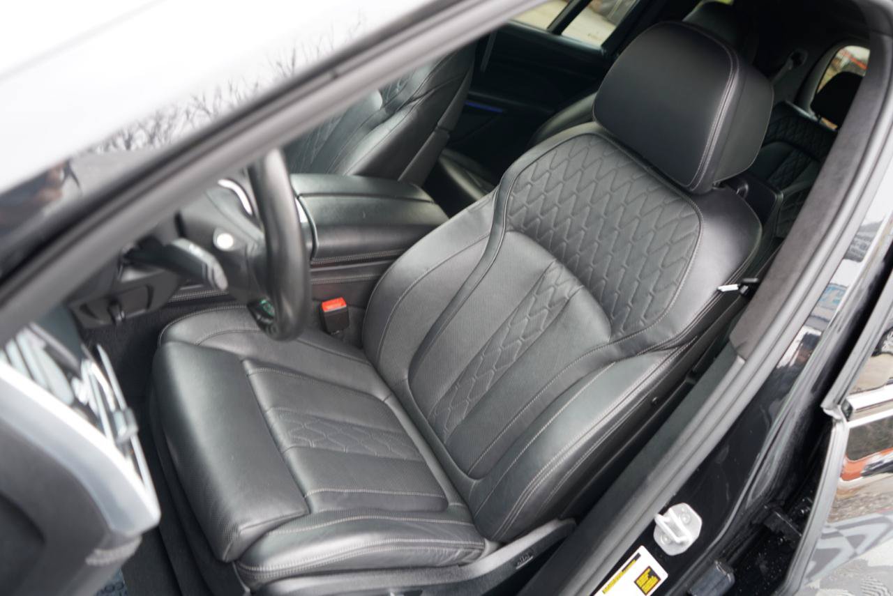 Used 2022 BMW ALPINA XB7 AWD/4WD image 18