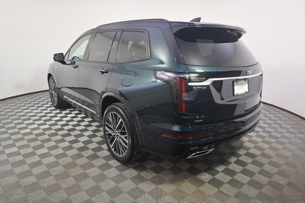 New 2025 Cadillac XT6 Sport w/ Technology Package image 4
