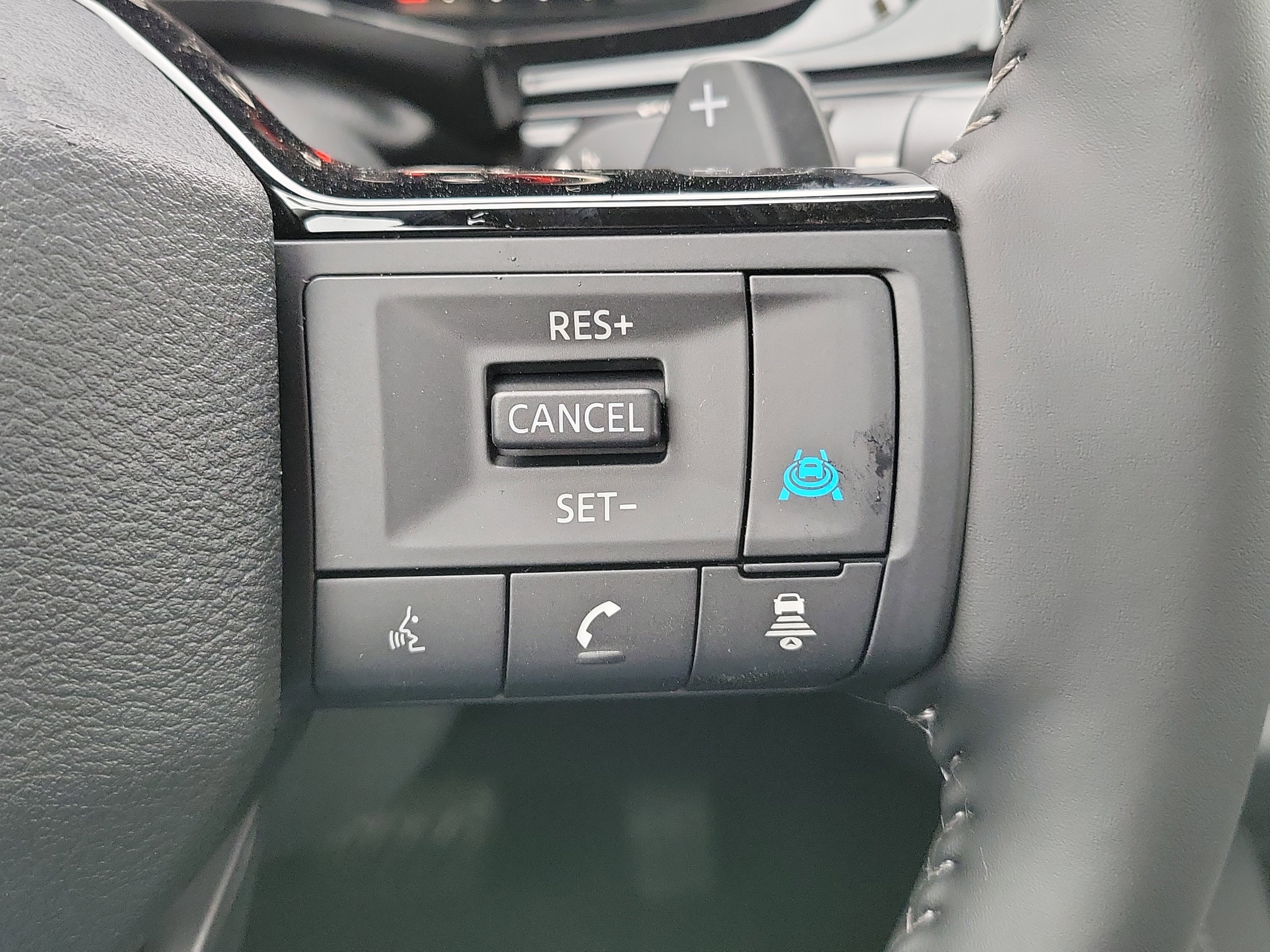 New 2026 Nissan Pathfinder Platinum image 18