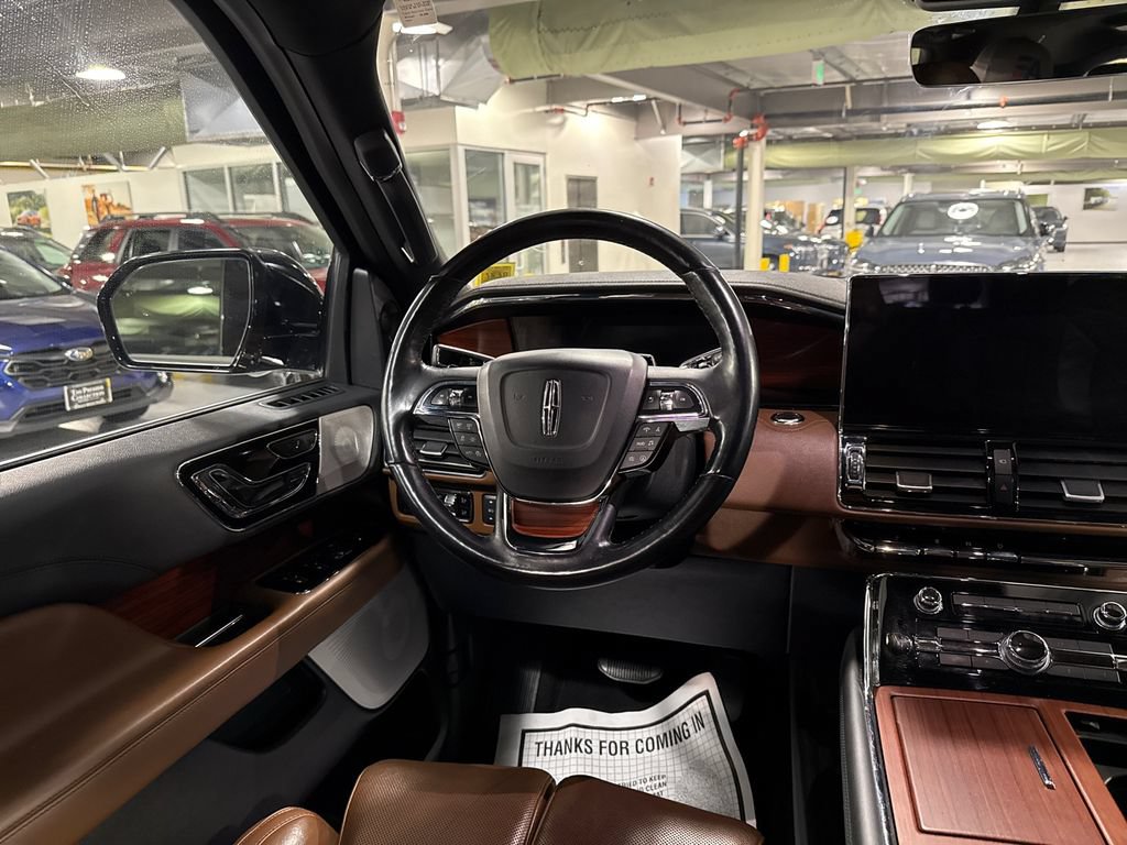 Used 2023 Lincoln Navigator L Reserve AWD/4WD image 25