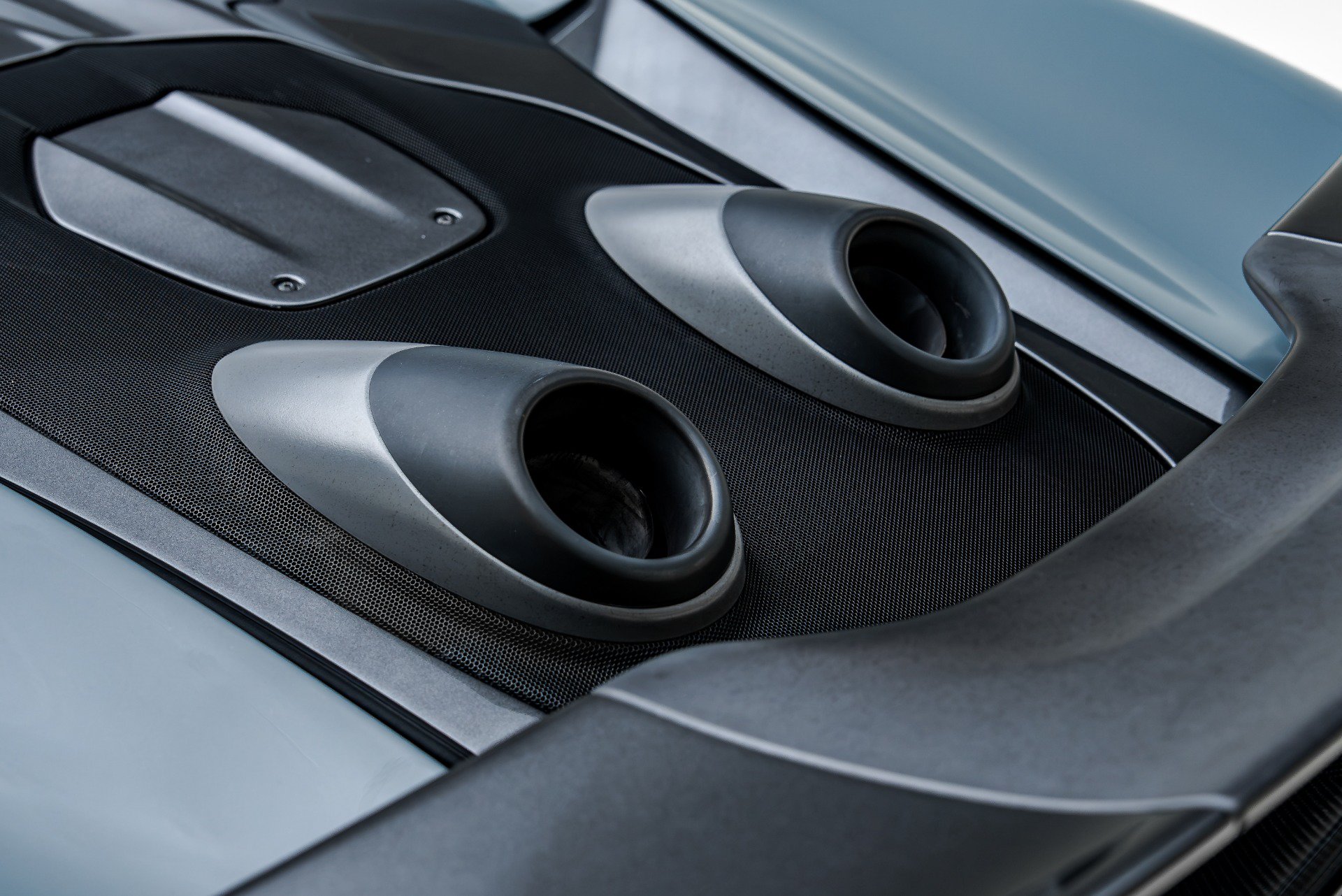 Used 2020 McLaren 600LT Spider RWD image 33