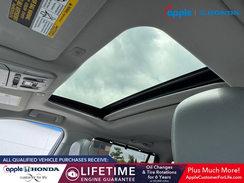 Used 2023 Toyota Highlander Limited AWD/4WD image 18