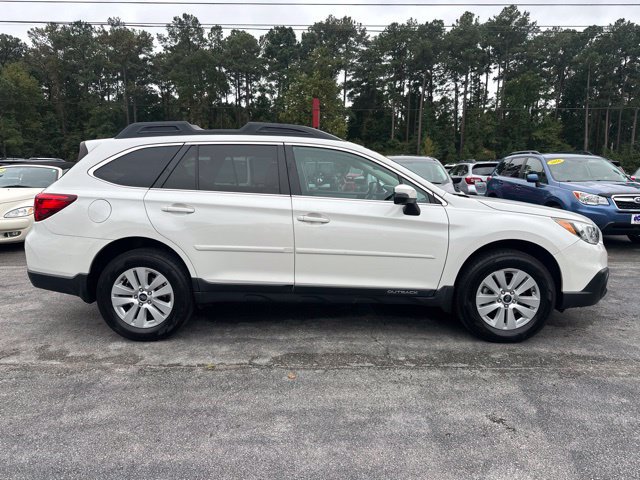 Used 2017 Subaru Outback 2.5i Premium AWD/4WD image 8