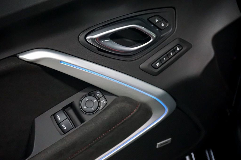 Used 2018 Chevrolet Camaro ZL1 image 57