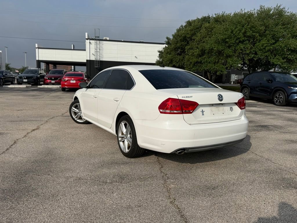 Used 2015 Volkswagen Passat TDI SE FWD image 5