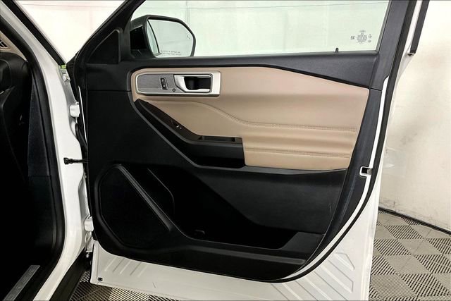 Used 2020 Ford Explorer Limited image 24
