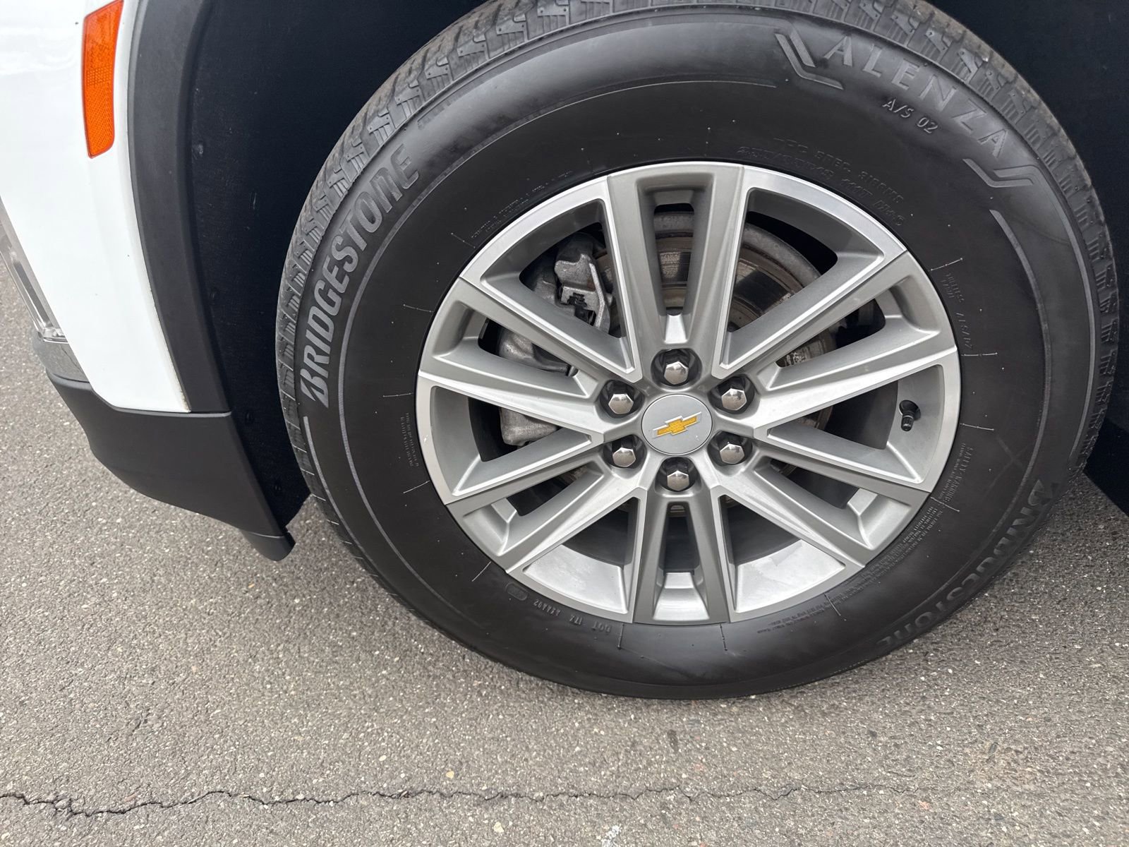 Used 2023 Chevrolet Traverse LT w/ LPO, Floor Liner Package image 11