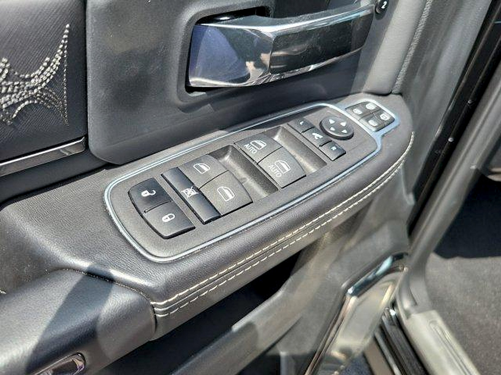 Certified 2024 RAM 2500 Limited AWD/4WD image 21