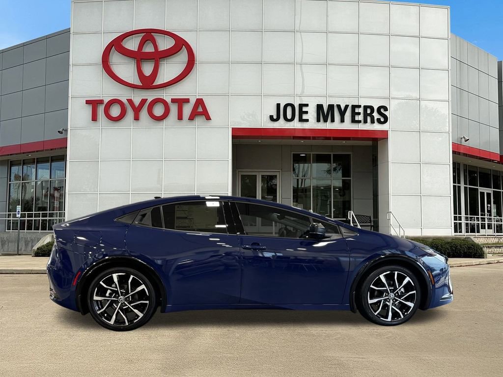 New 2026 Toyota Prius Plug-In Hybrid FWD image 14