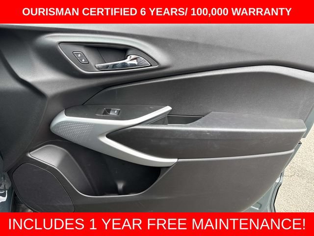 Used 2025 Chevrolet Trax LS w/ LS Convenience Package FWD image 8