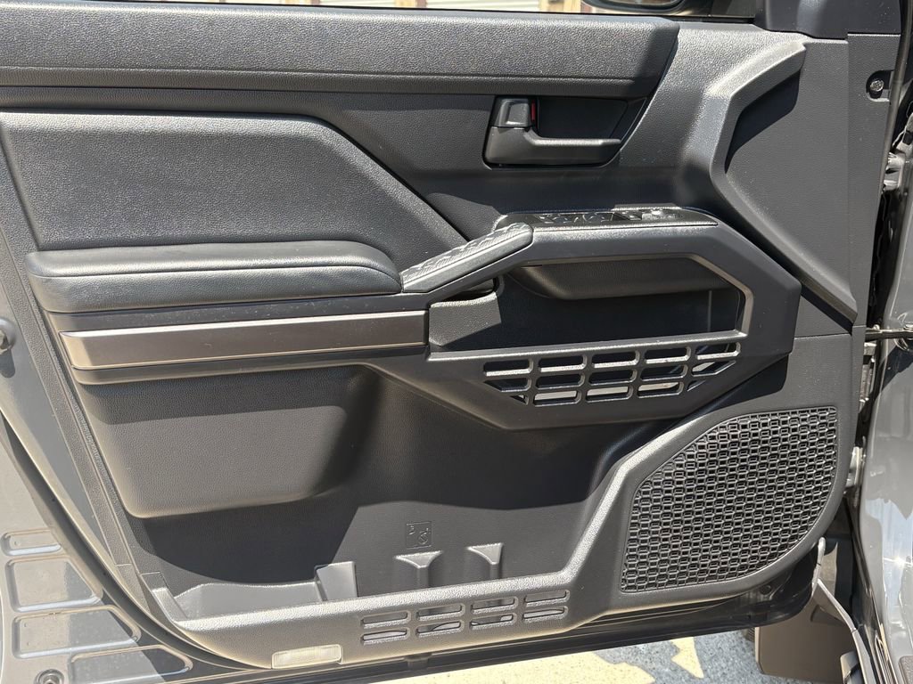 Used 2025 Toyota 4Runner SR5 RWD image 10
