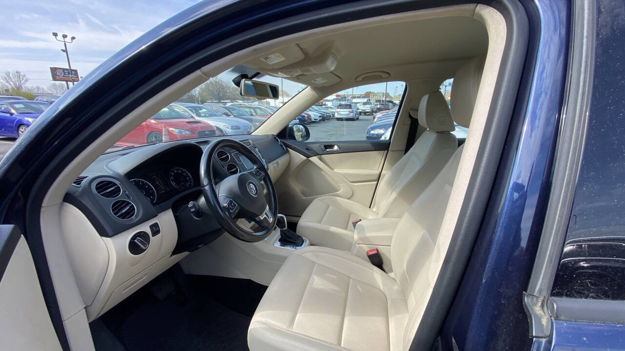 Used 2016 Volkswagen Tiguan S FWD image 8