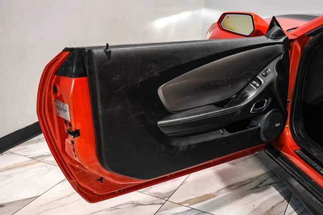 Used 2010 Chevrolet Camaro SS w/ LPO, Ground Effects Package RWD image 29