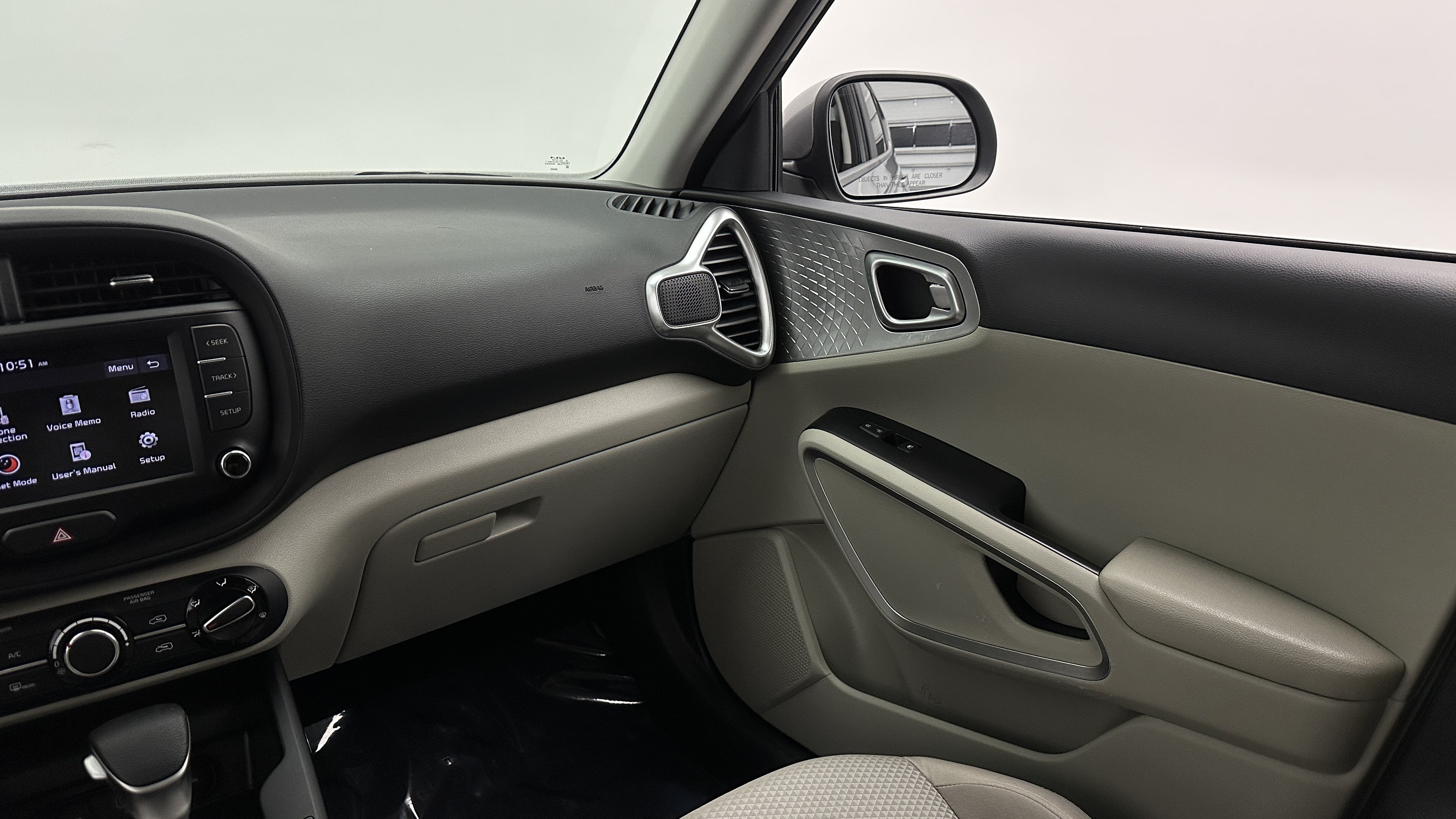 Used 2023 Kia Soul LX FWD image 28