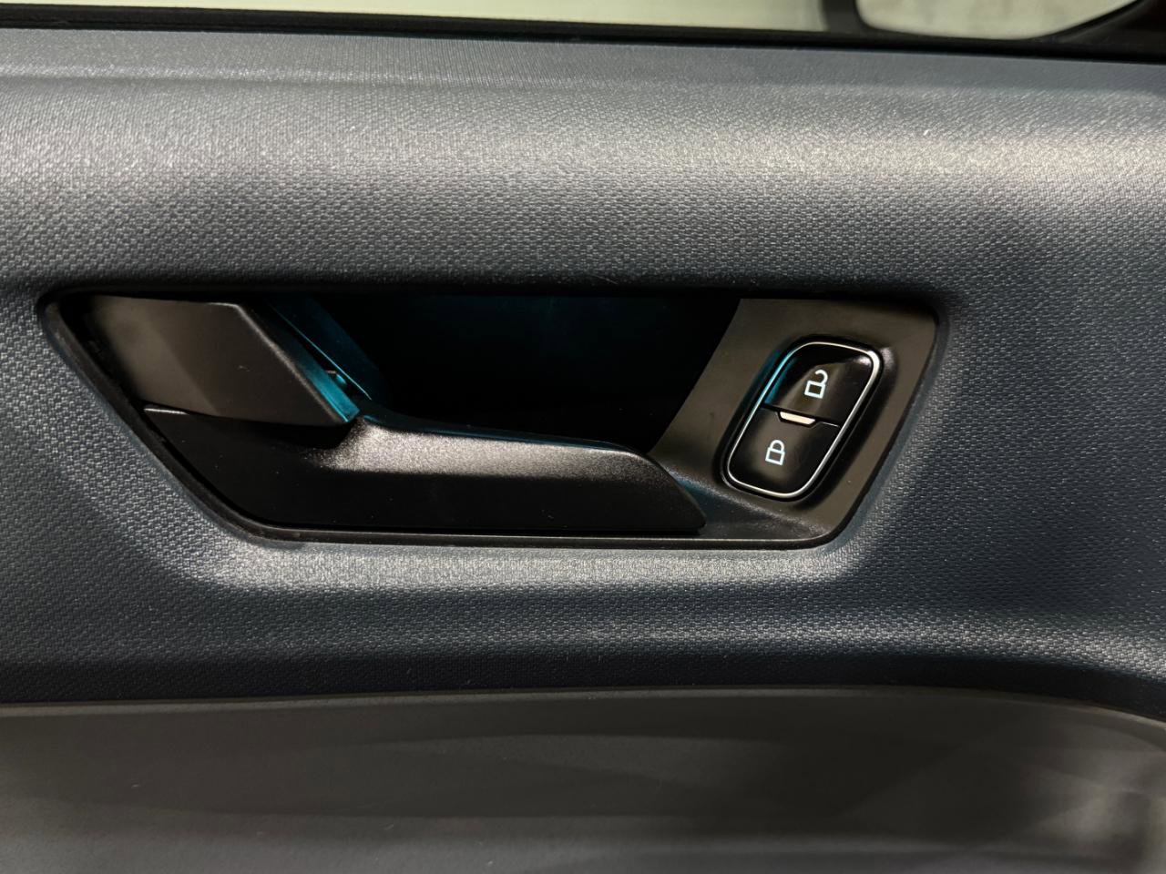 Used 2022 Ford Maverick Lariat w/ Lariat Luxury Package image 28