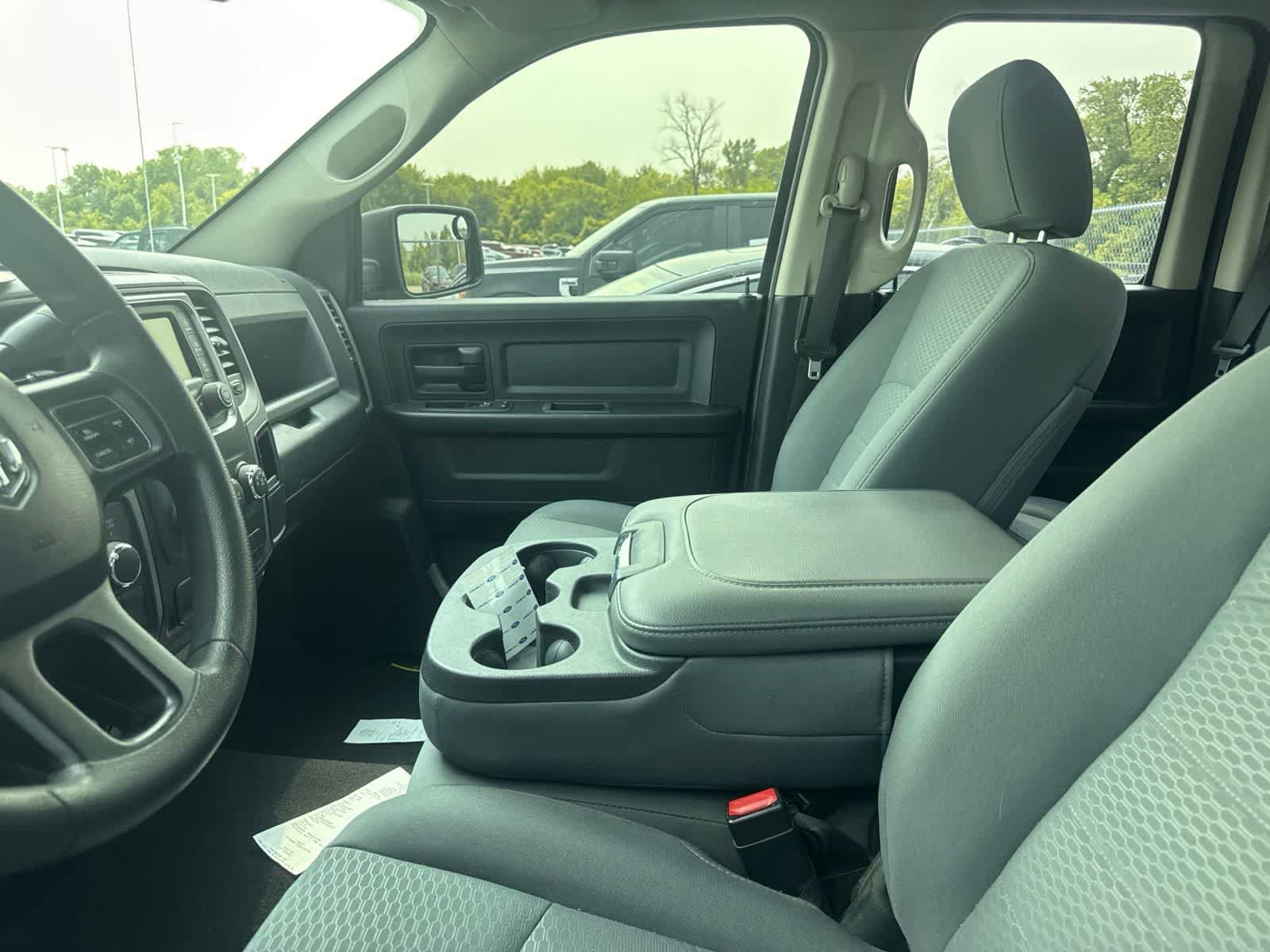 Used 2017 RAM 1500 Express AWD/4WD image 30
