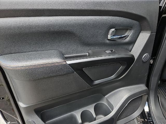 Used 2023 Nissan Titan PRO-4X w/ Pro-4x Convenience Package AWD/4WD image 16