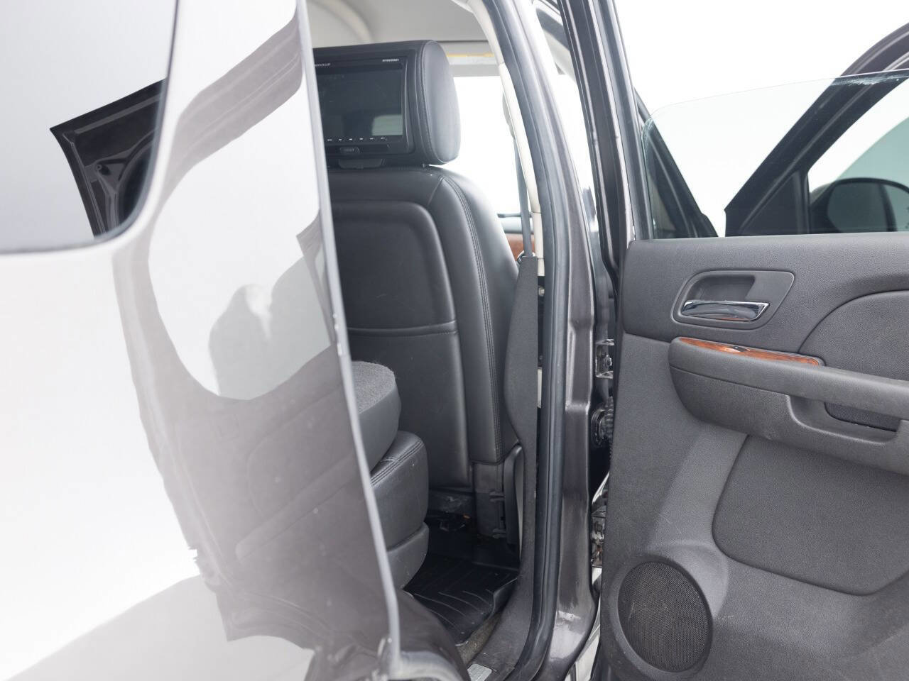 Used 2007 Chevrolet Tahoe LT w/ LT Preferred Equipment Group AWD/4WD image 29