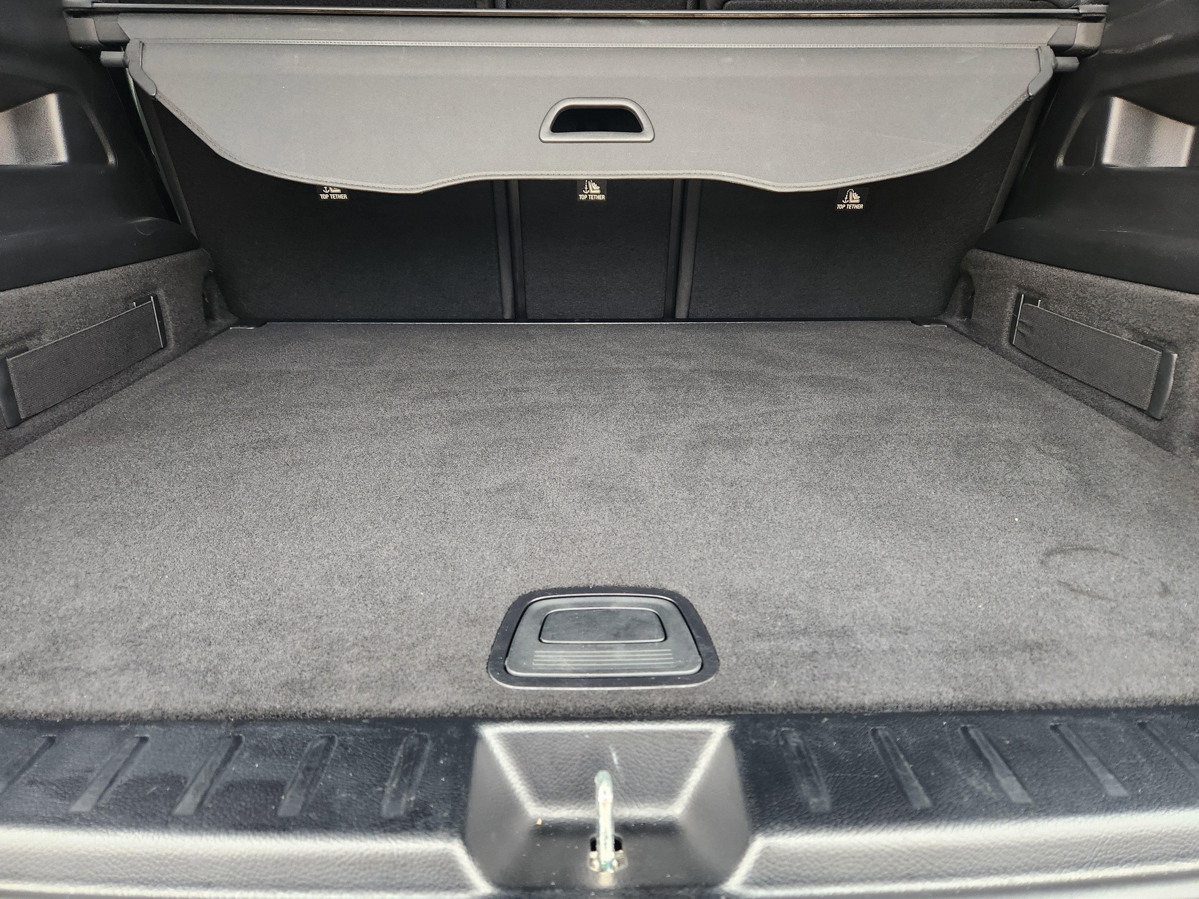 Used 2024 Mercedes-Benz GLB 250 4MATIC image 31