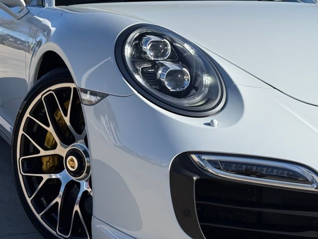 Used 2015 Porsche 911 Turbo S image 3