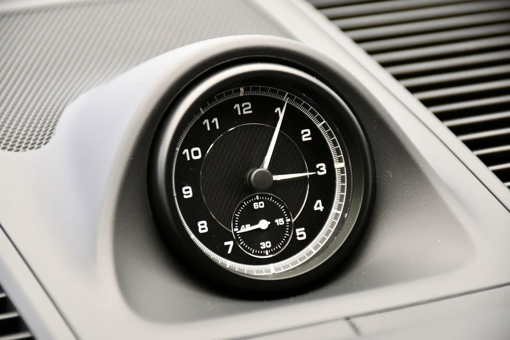 Certified 2025 Porsche Macan image 21