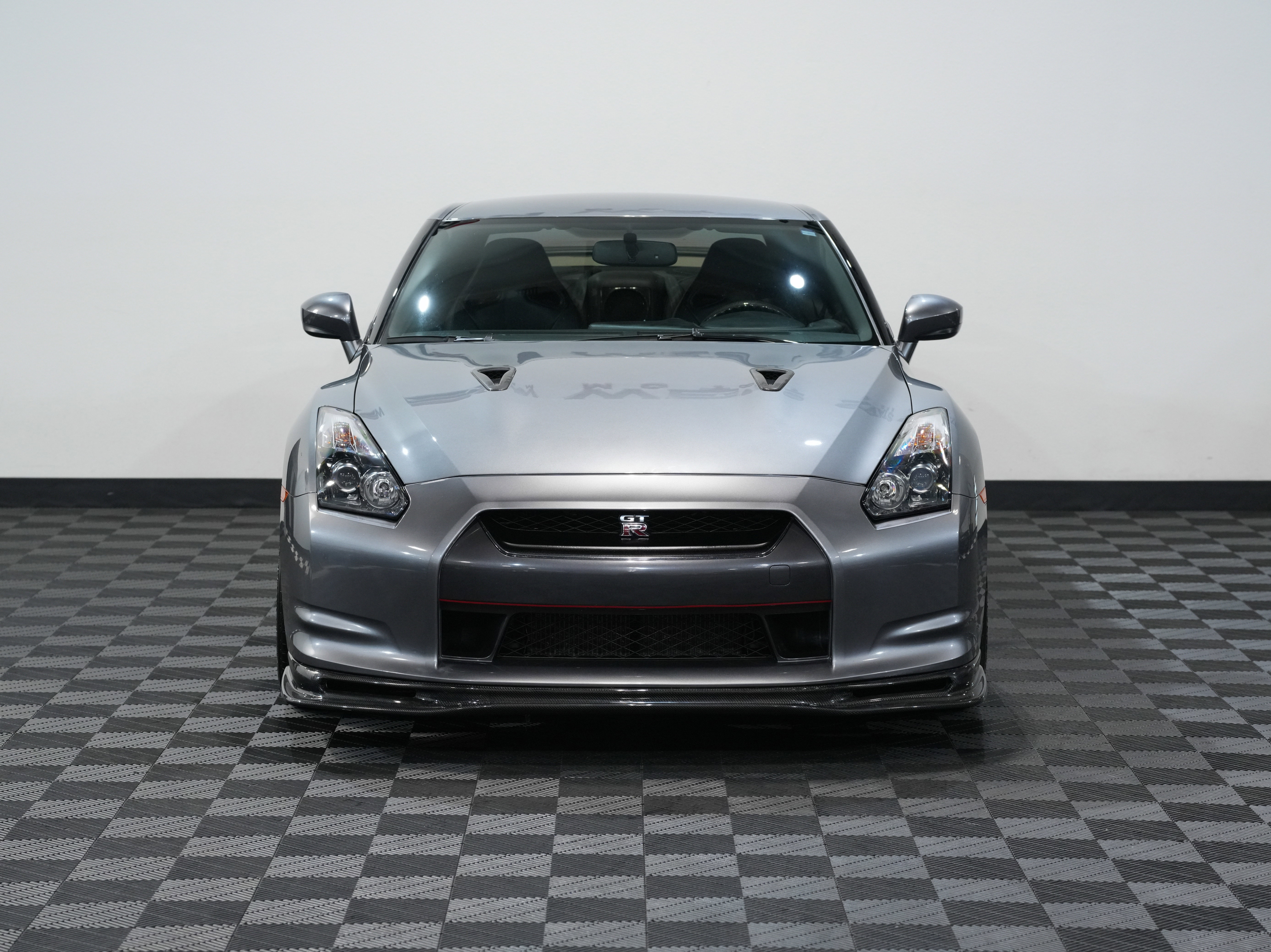 Used 2009 Nissan GT-R Premium image 4