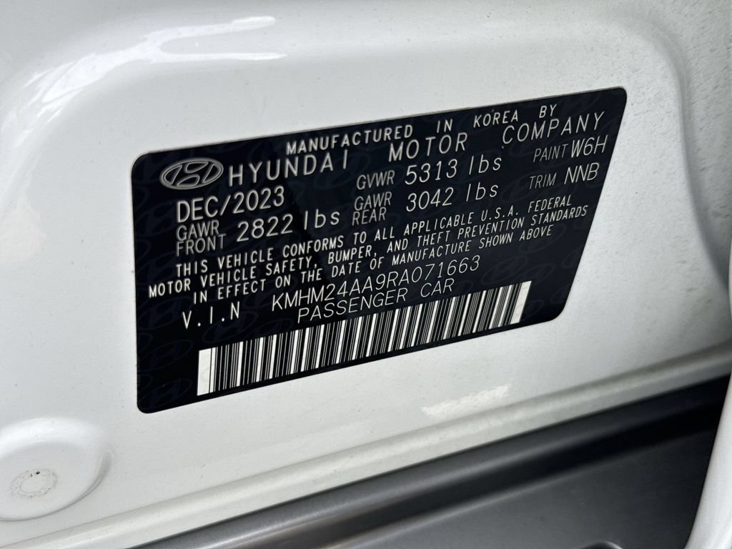 Used 2024 Hyundai Ioniq 6 SE RWD image 28