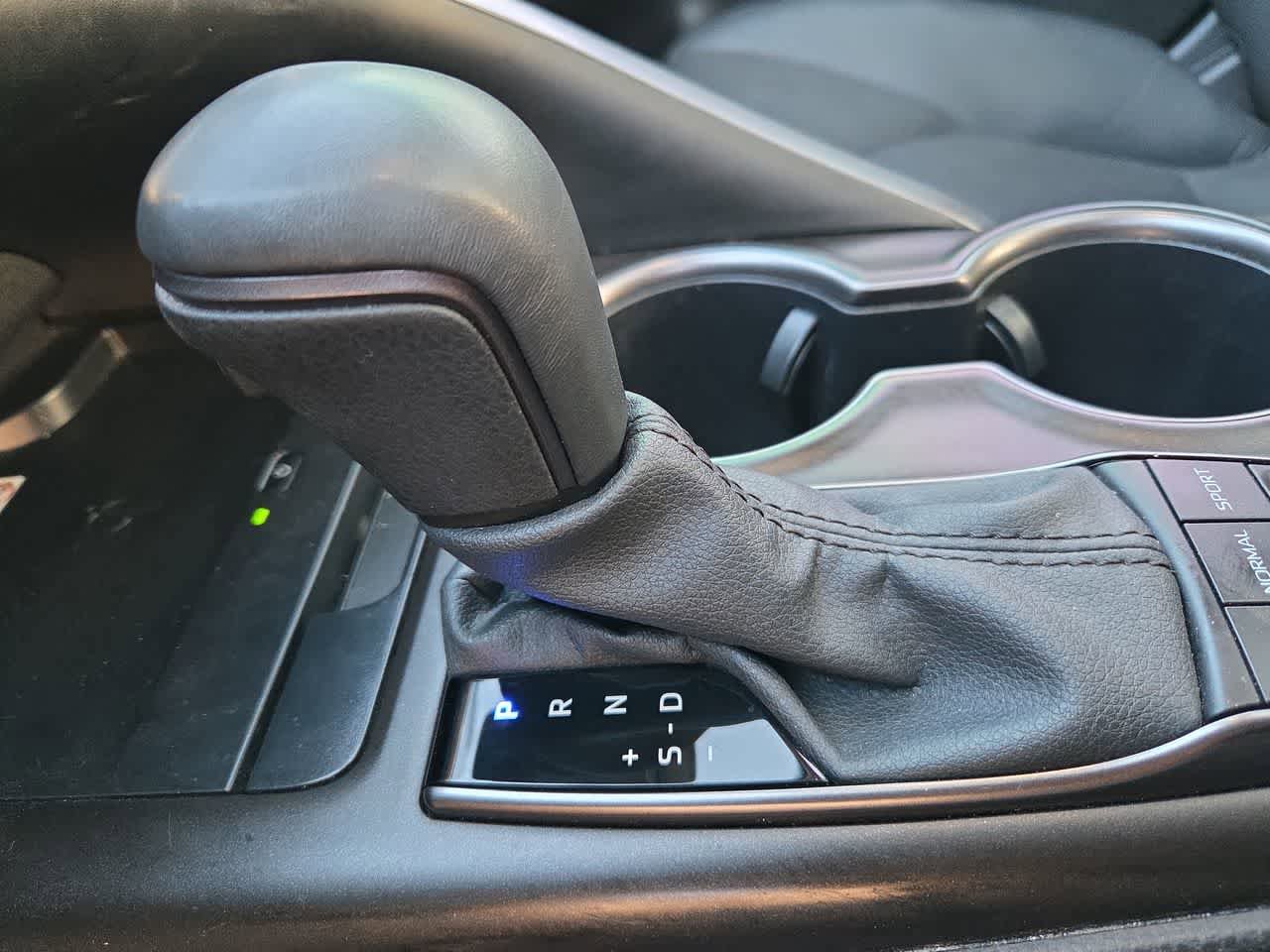 Used 2024 Toyota Camry XSE w/ Navigation Package FWD image 21