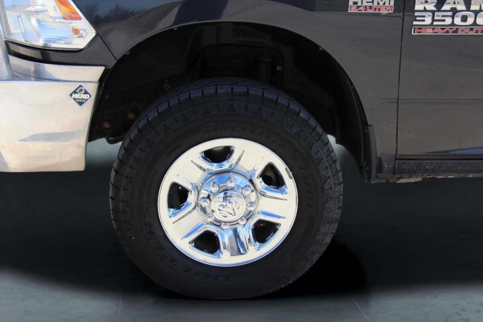 Used 2018 RAM 3500 SLT w/ Protection Group image 10