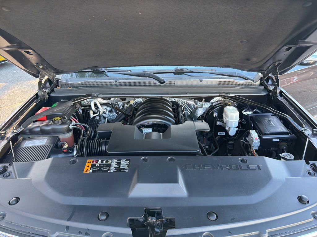 Used 2017 Chevrolet Suburban Premier image 11