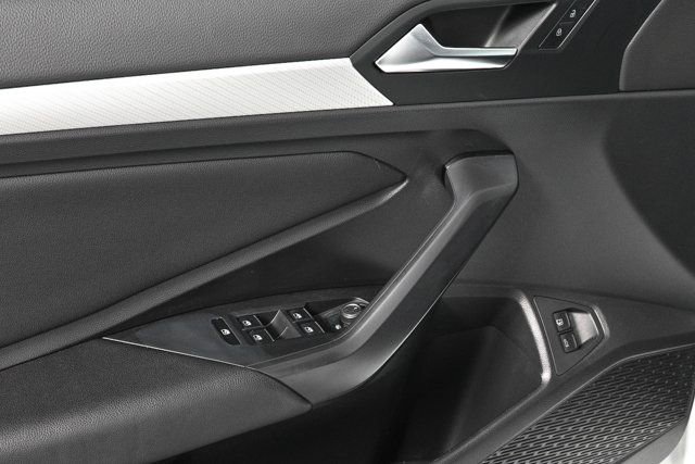 Used 2021 Volkswagen Jetta SE image 6