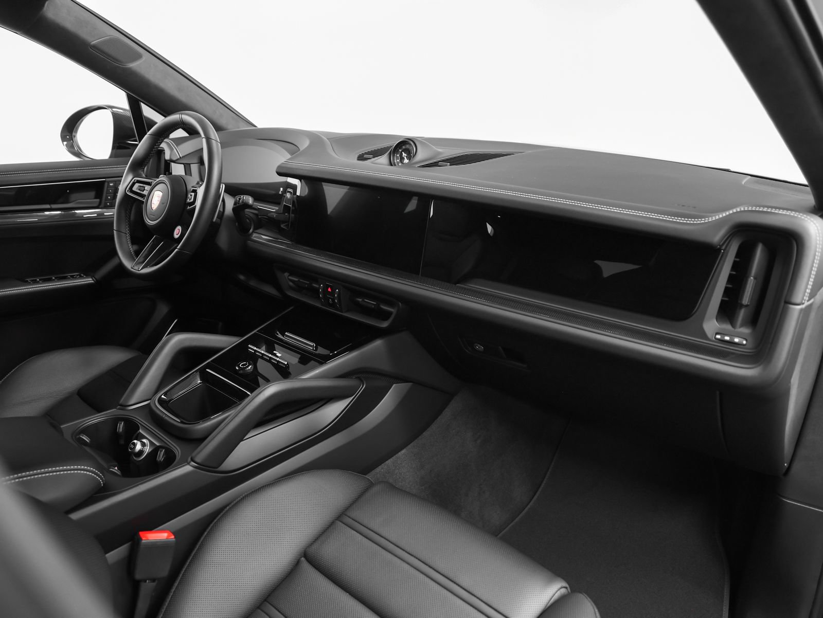 Certified 2025 Porsche Cayenne Turbo GT AWD/4WD image 32
