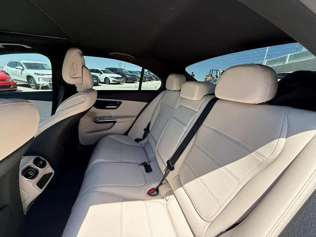 Used 2026 Mercedes-Benz C 300 Sedan image 23