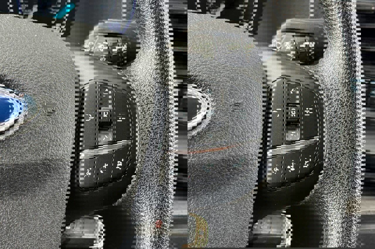 Used 2021 Ford Transit 350 XLT image 25