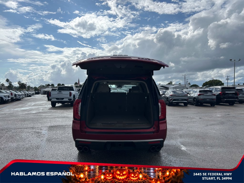 Used 2024 GMC Yukon XL Denali w/ Denali Reserve Package AWD/4WD image 17