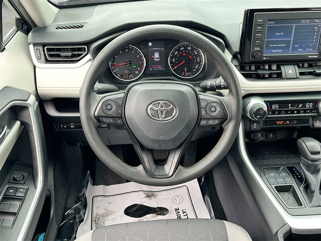 Used 2022 Toyota RAV4 XLE image 20