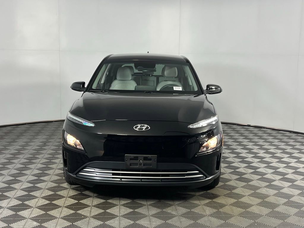 Used 2023 Hyundai Kona SE image 11