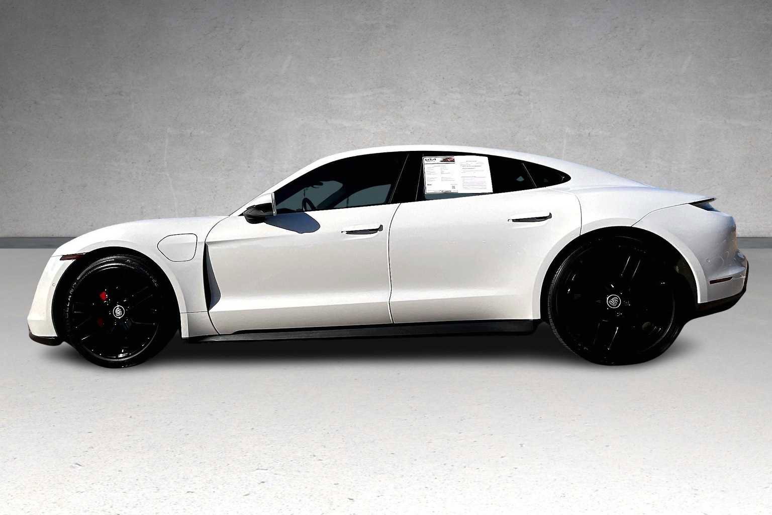 Used 2020 Porsche Taycan 4S image 3