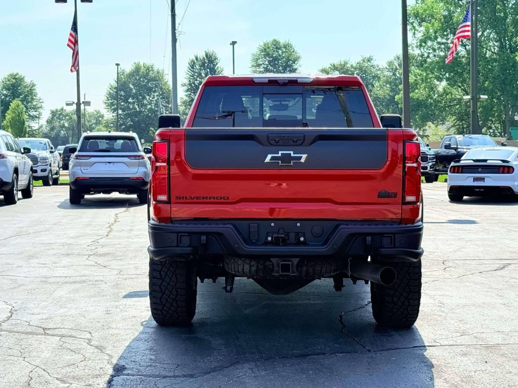 Used 2024 Chevrolet Silverado 2500 ZR2 w/ ZR2 Bison Edition AWD/4WD image 8
