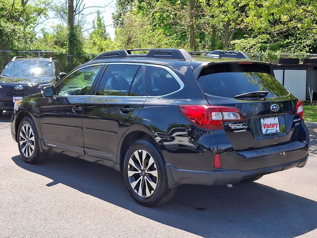 Used 2017 Subaru Outback 2.5i Limited AWD/4WD image 4