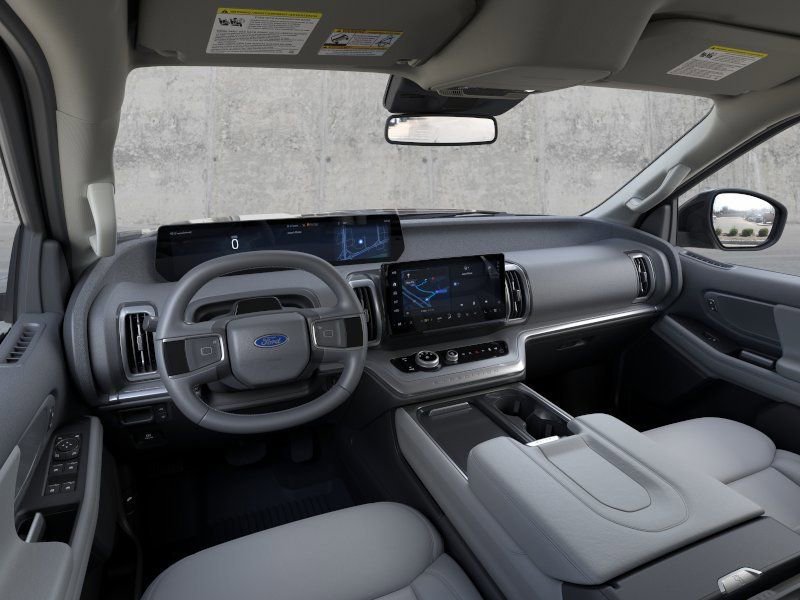New 2026 Ford Expedition Active image 9