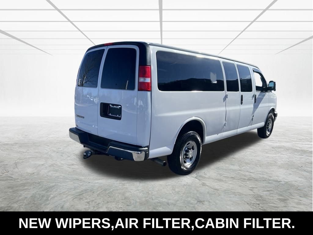 Used 2020 Chevrolet Express 3500 LT w/ LT Preferred Equipment Group image 5