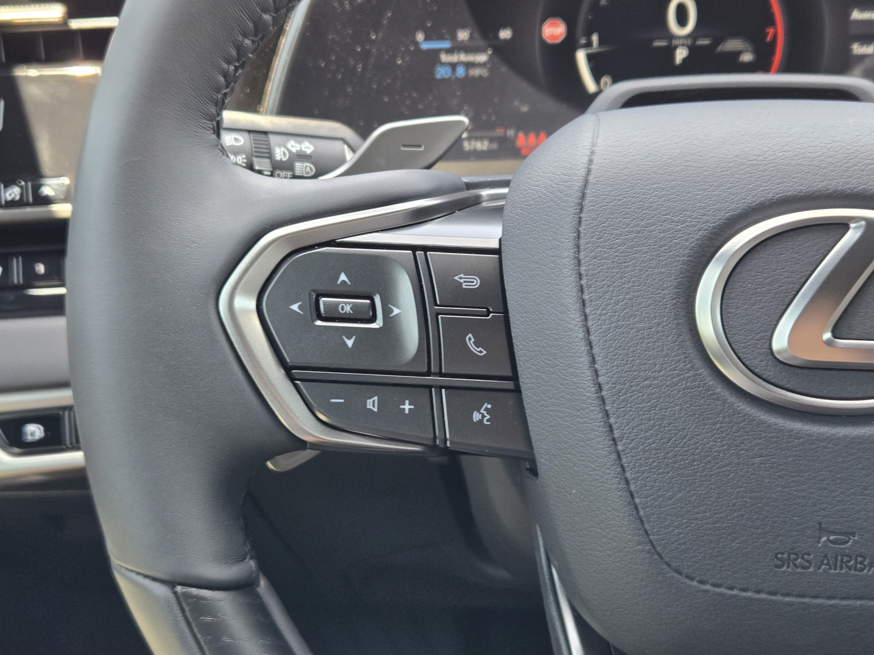 Certified 2025 Lexus RX 350 F Sport w/ Convenience Package AWD/4WD image 25