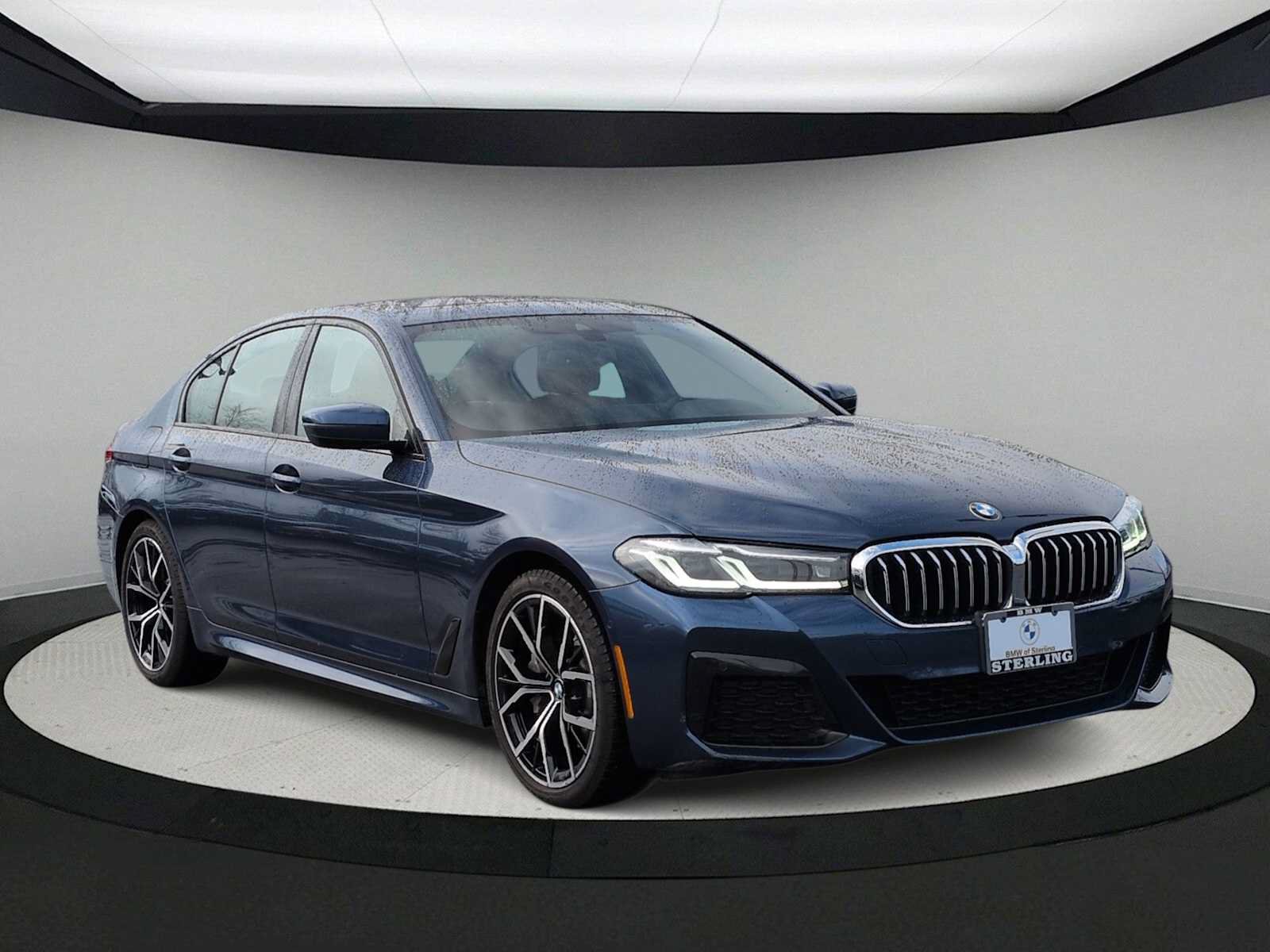 Used 2022 BMW 530i xDrive w/ M Sport Package AWD/4WD image 2