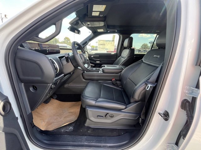 New 2025 Ford Expedition Max Platinum image 12