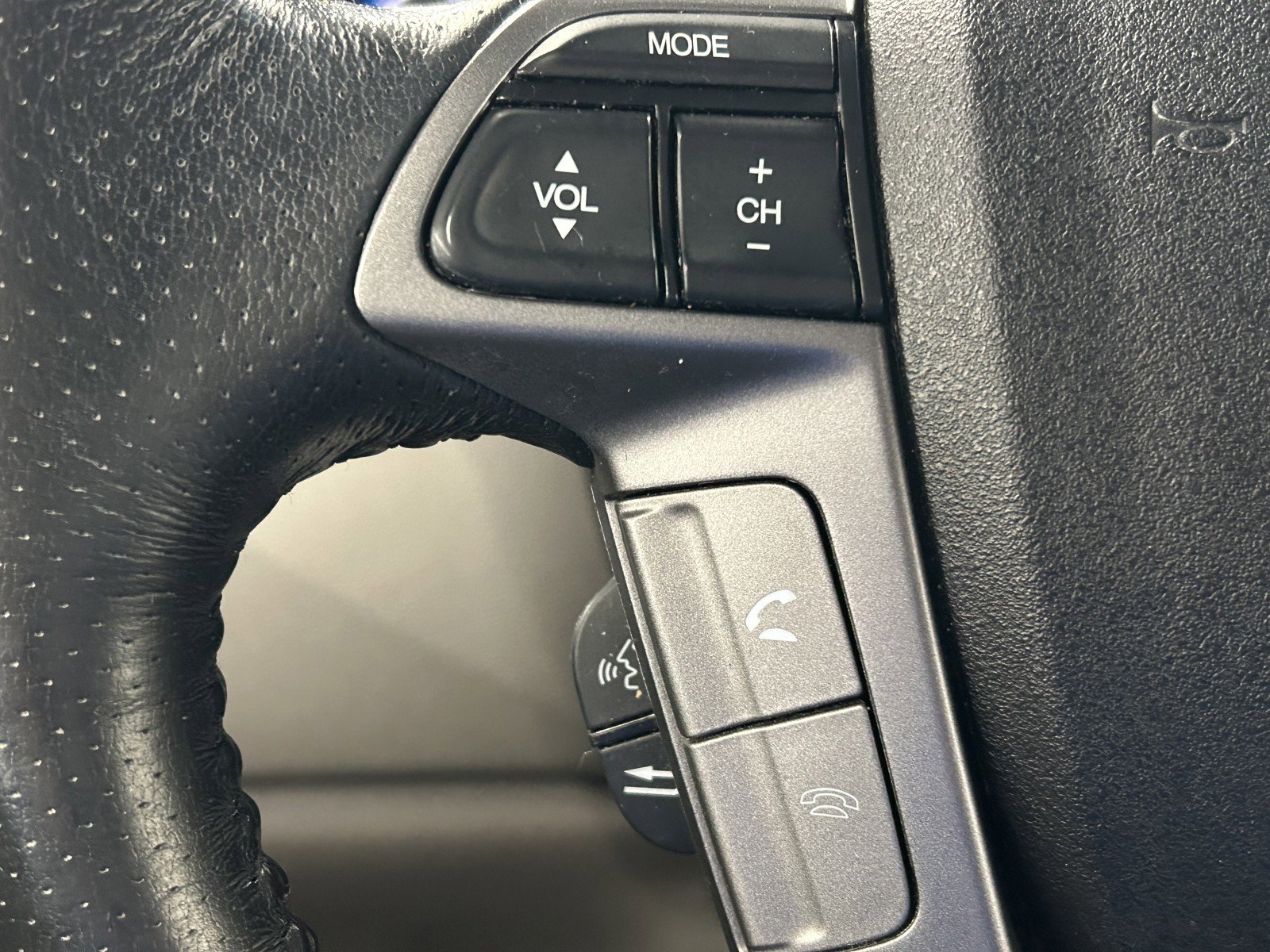 Used 2012 Honda Odyssey Touring image 22