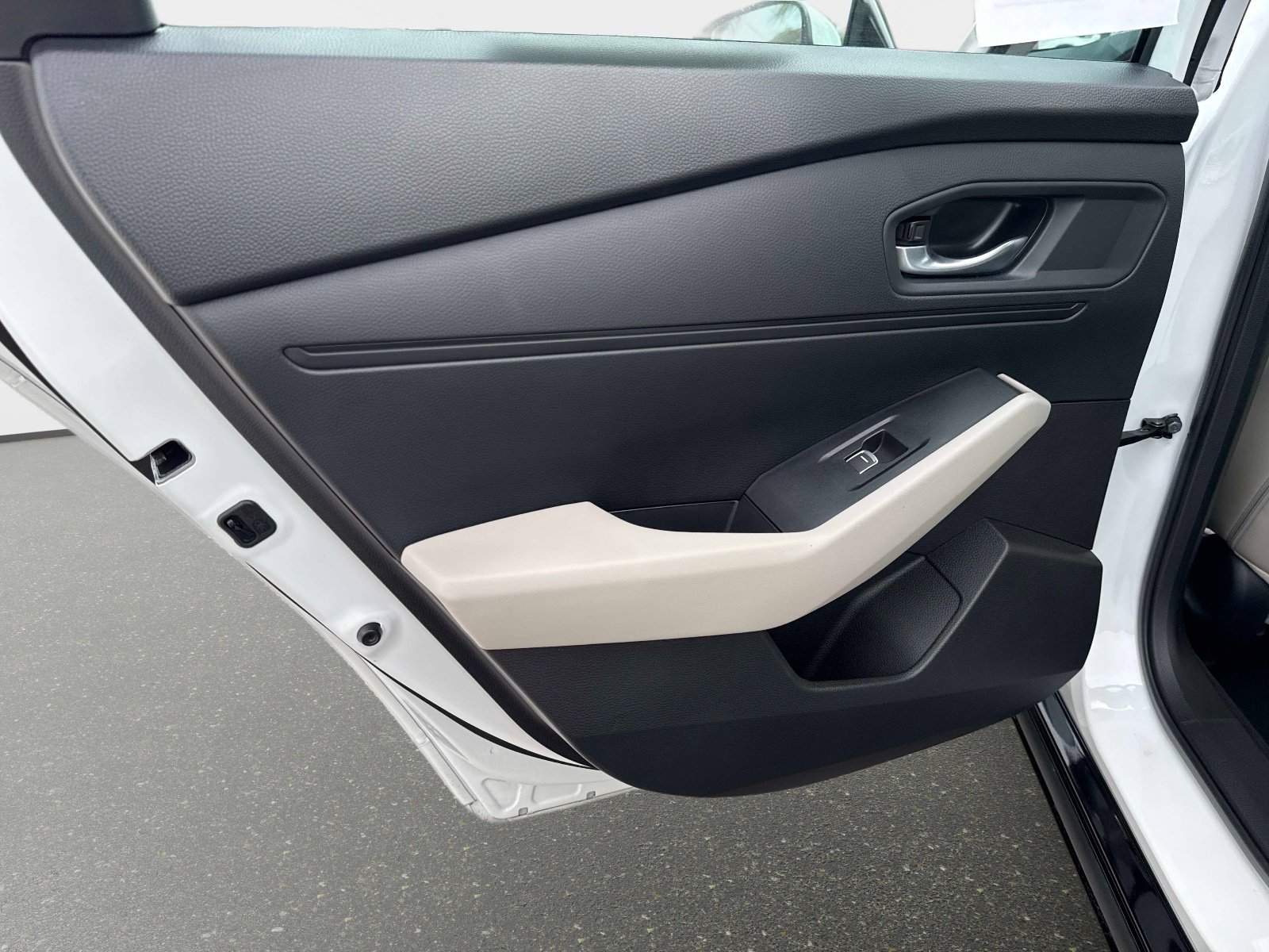 Used 2025 Honda Accord EX-L image 11